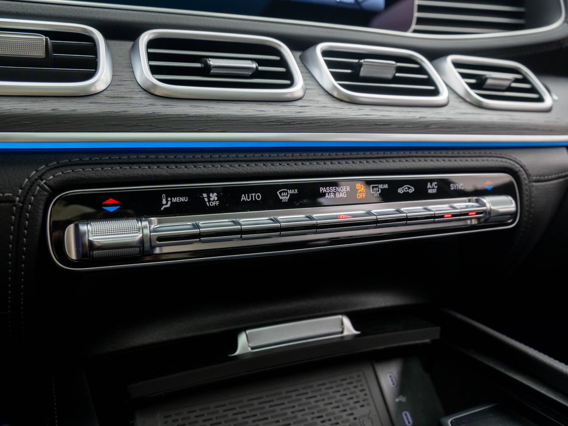 New 2026 Mercedes-Benz GLE 53 AMG 4MATIC Coupe image 23
