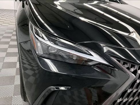 Used 2024 Lexus NX 250 FWD w/ Towing Package (2000 Lbs) image 34