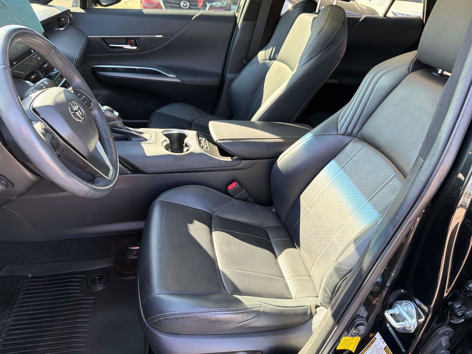 Used 2021 Toyota Venza Limited AWD/4WD image 30