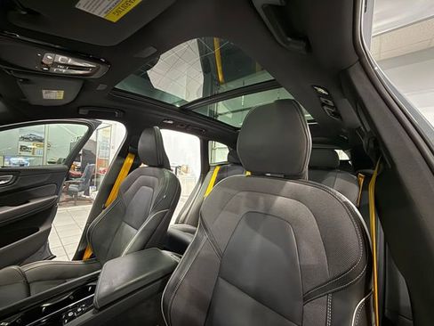 Used 2024 Volvo XC60 T8 Polestar image 27