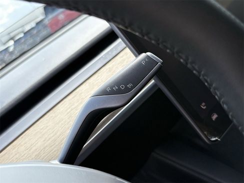 Used 2022 Tesla Model 3 Long Range image 21