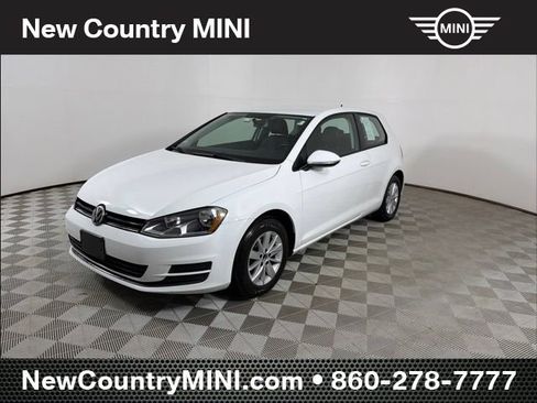 Used 2015 Volkswagen Golf S FWD image 3