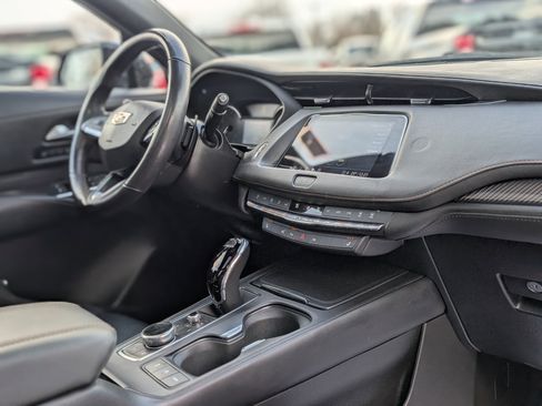 Used 2023 Cadillac XT4 Sport image 49