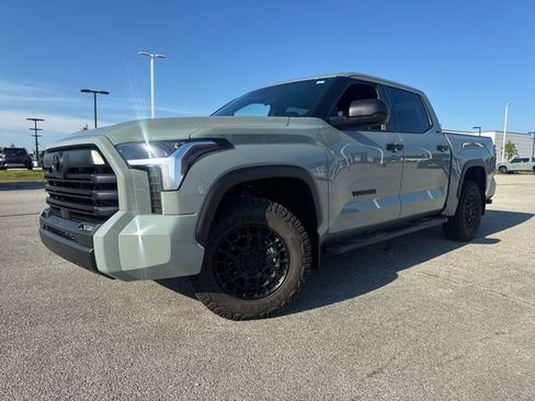 Used 2026 Toyota Tundra SR5 AWD/4WD image 1