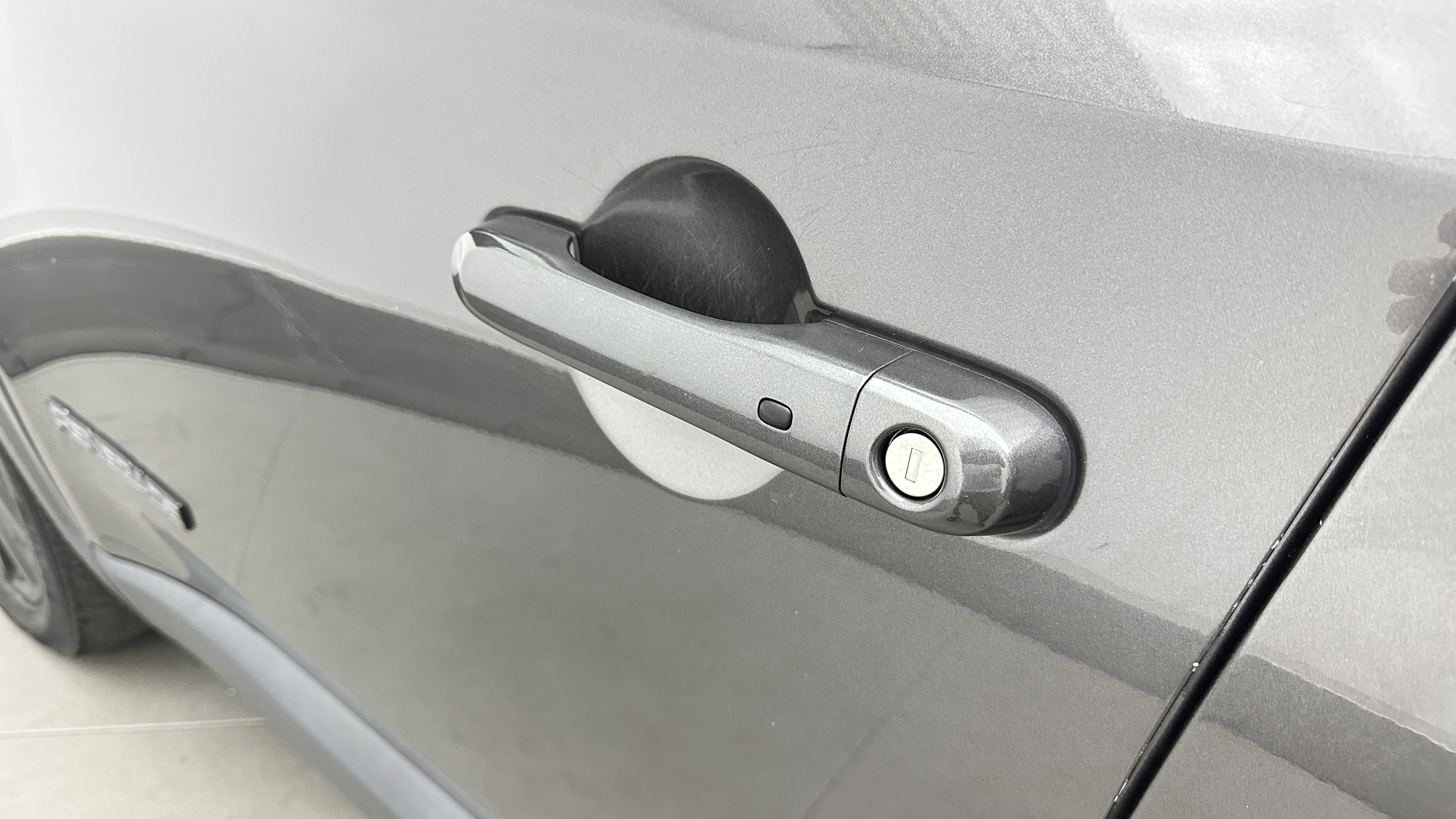 Used 2018 Jeep Renegade Altitude FWD image 10
