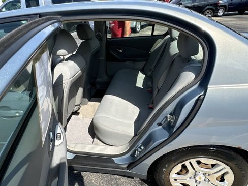 Used 2007 Chevrolet Malibu LS w/ Enhanced Safety Package FWD image 30