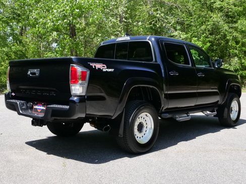 Used 2022 Toyota Tacoma TRD Sport AWD/4WD image 18