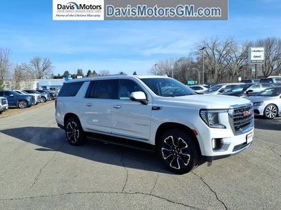 Used 2022 GMC Yukon XL SLT w/ SLT Premium Package