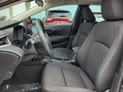 Used 2025 Toyota Corolla LE FWD image 16