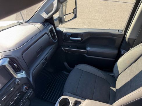 Used 2021 Chevrolet Silverado 3500 LT AWD/4WD image 31