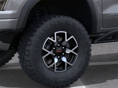 New 2026 GMC Canyon AT4X image 9