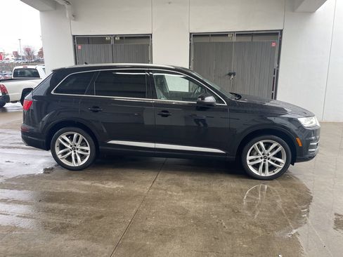 Used 2017 Audi Q7 3.0T Premium Plus image 3
