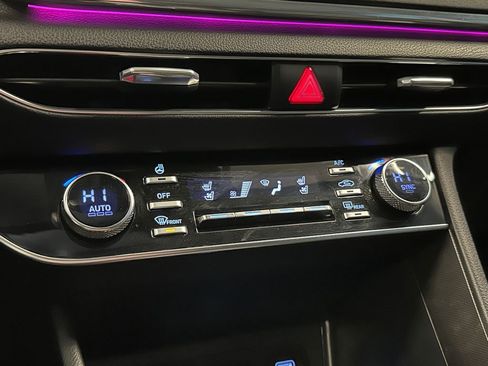 Used 2021 Hyundai Sonata Limited image 15