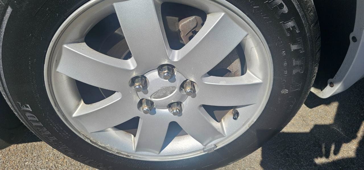 Used 2007 Ford Five Hundred SEL FWD image 15