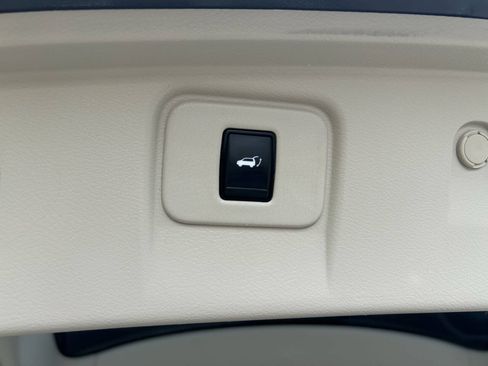 Used 2017 Nissan Murano SL w/ SL Technology Package AWD/4WD image 30