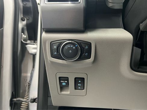 Used 2016 Ford F150 XLT w/ Equipment Group 302A Luxury image 5