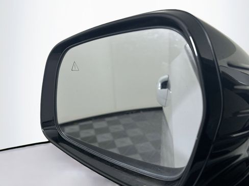 Used 2023 Kia Sorento S image 16