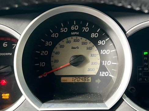 Used 2005 Toyota Tacoma PreRunner RWD image 23