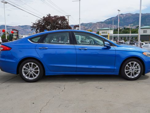 Used 2020 Ford Fusion SEL FWD image 9