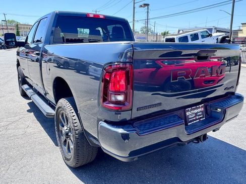 Used 2025 RAM 2500 Big Horn AWD/4WD image 5