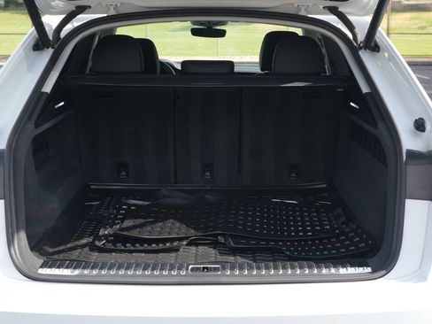 Used 2023 Audi Q8 Premium Plus w/ Premium Plus Package AWD/4WD image 21