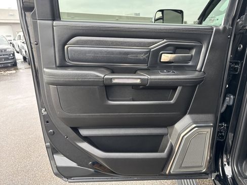 Used 2019 RAM 2500 Limited image 27