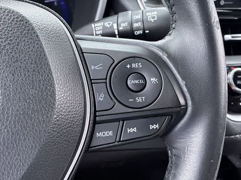Used 2019 Toyota Corolla XSE FWD image 25