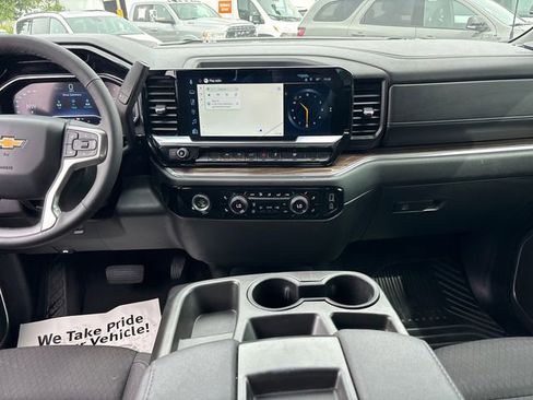Used 2023 Chevrolet Silverado 1500 LT AWD/4WD image 10