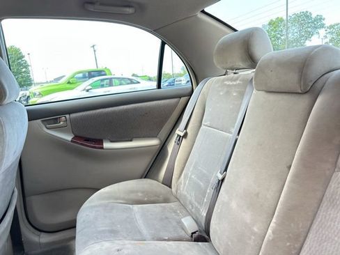 Used 2006 Toyota Corolla LE w/ Audio Value Pkg FWD image 11