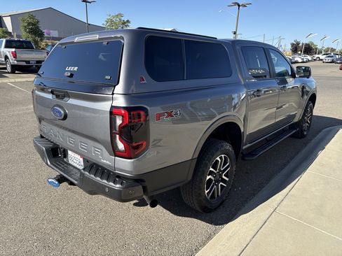 Used 2024 Ford Ranger Lariat w/ FX4 Off-Road Package AWD/4WD image 5