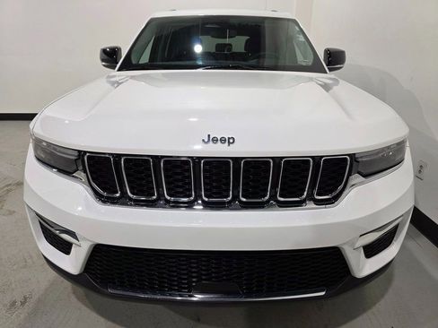 Used 2023 Jeep Grand Cherokee Limited image 10