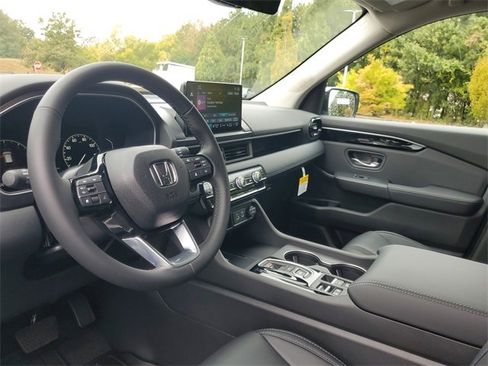 New 2025 Honda Pilot EX-L image 14