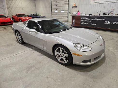 Used 2007 Chevrolet Corvette Coupe w/ Preferred Equipment Group image 7