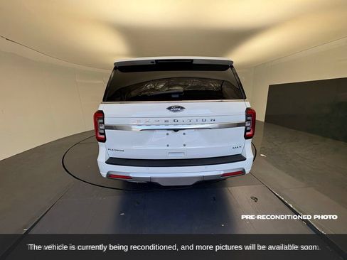 Used 2023 Ford Expedition Max Platinum AWD/4WD image 4