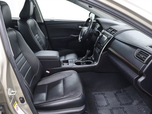 Used 2015 Toyota Camry XLE FWD image 22