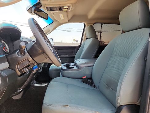 Used 2015 RAM 1500 Express AWD/4WD image 11