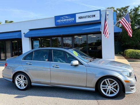 Used 2013 Mercedes-Benz C 300 4MATIC Sedan w/ Multimedia Pkg image 31