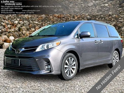 Used 2018 Toyota Sienna XLE Premium AWD/4WD image 1