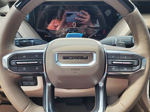 New 2026 GMC Yukon Denali AWD/4WD image 21