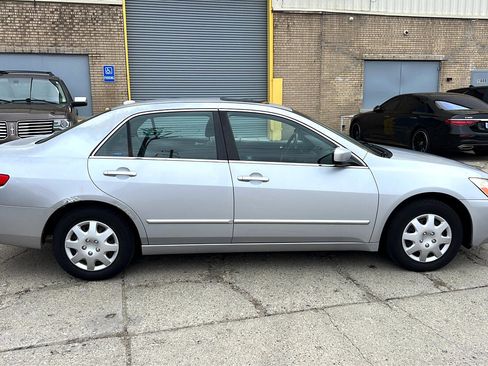 Used 2005 Honda Accord EX-L image 4