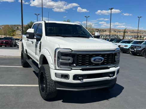 Certified 2024 Ford F350 Platinum AWD/4WD image 4