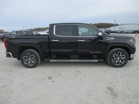 New 2026 GMC Sierra 1500 SLT w/ SLT Premium Plus Package image 2