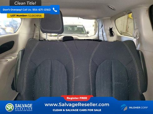 Used 2020 Chrysler Voyager L FWD image 13