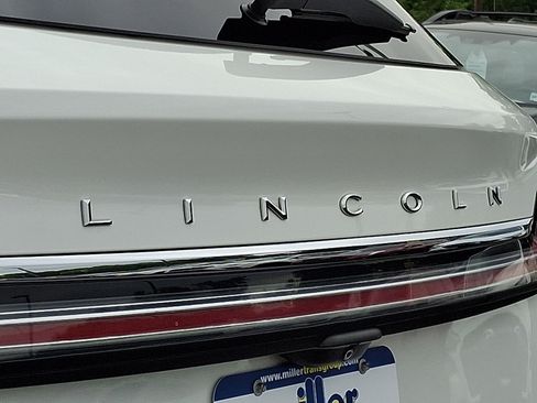 Certified 2023 Lincoln Nautilus Reserve AWD/4WD image 30
