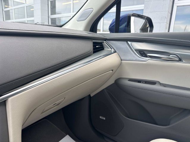 Used 2023 Cadillac XT5 Premium Luxury AWD/4WD image 48