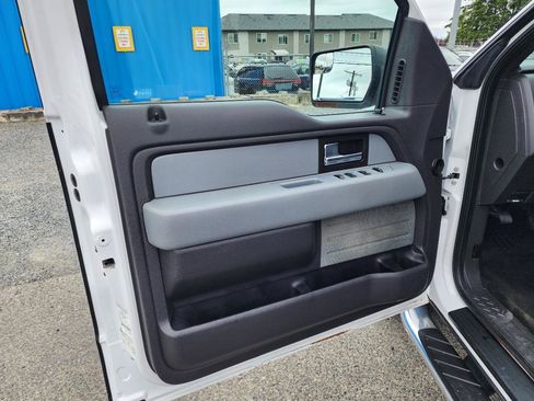 Used 2013 Ford F150 XLT w/ Mid Equipment Group AWD/4WD image 13