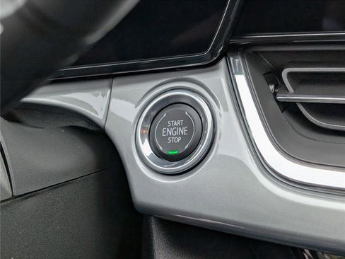 New 2026 Chevrolet Trax LT w/ Midnight Edition image 17