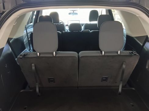 Used 2025 Ford Explorer Active RWD image 18