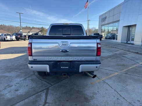 Used 2016 Ford F350 Platinum image 4