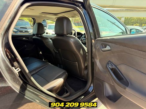 Used 2014 Ford Focus Titanium FWD image 30